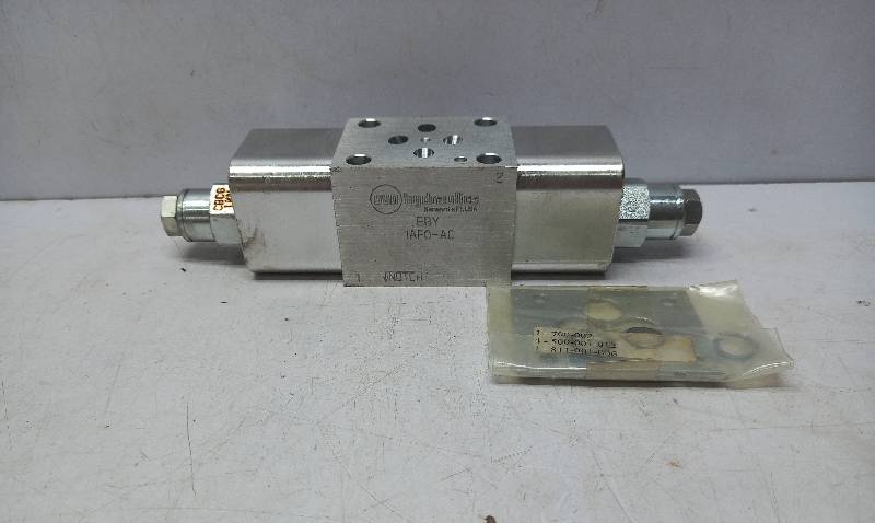 Sun Hydraulics EBY1AF0-AC  Pilot Operated Manifold Valve With Stand 