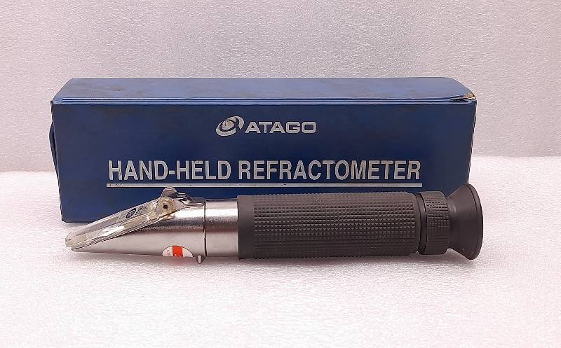 Atago 519453  Hand-Held Refractometer