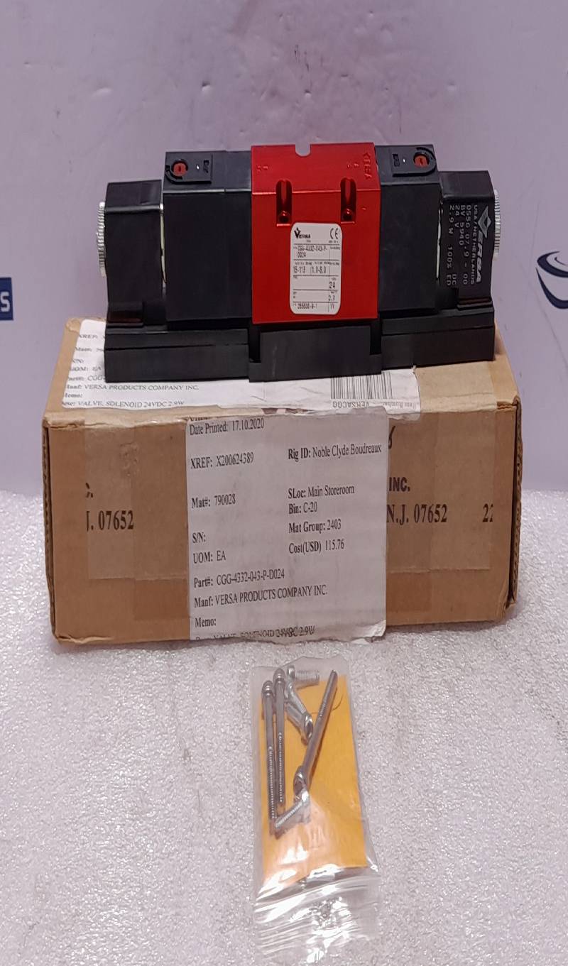 Versa CGG-4332-043-P-D024 Four Way Solenoid Valve 0556 07.9-00 Coil 24VDC 2.9W