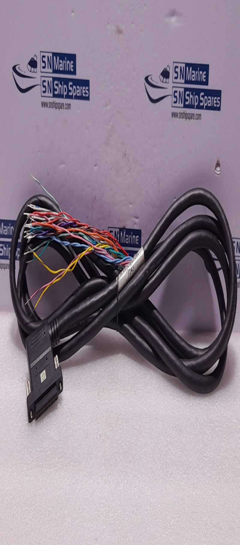 GE IC693CBL328C 32 PT I_O Interface Cable Right Side