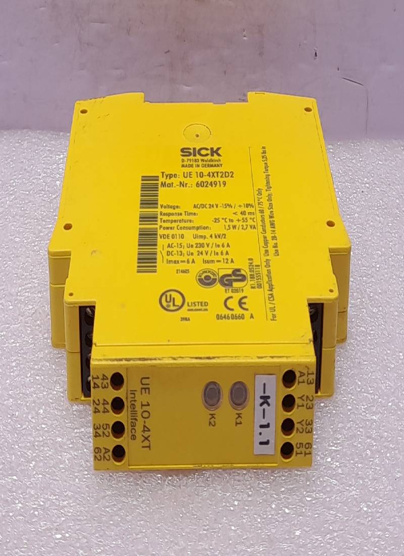 SICK UE 10-4XT2D2 Safety Relay UE 10-4XT Intelliface 24V