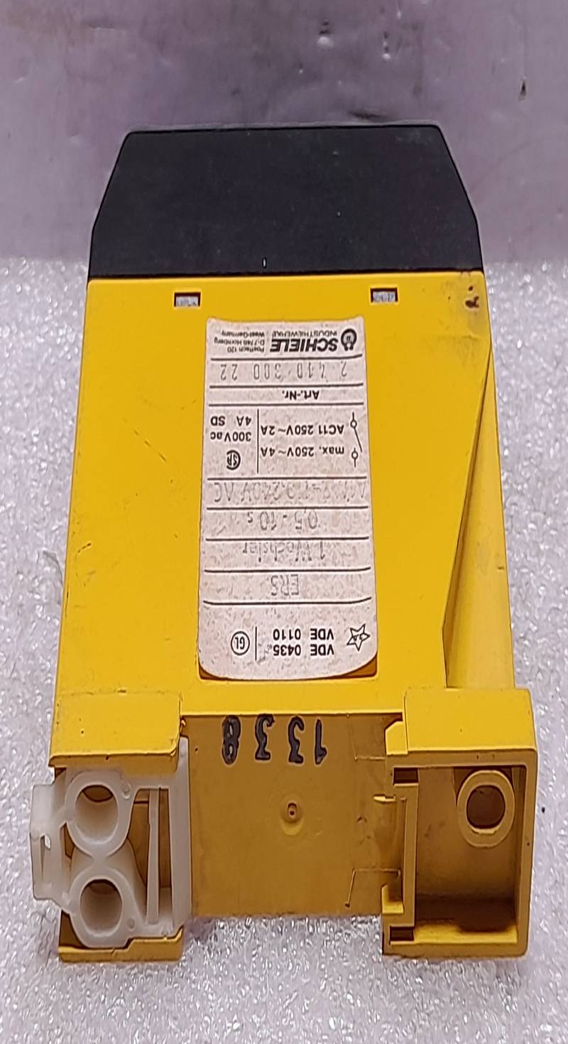 SCHIELE ERS 2 410 300 22 Time Delay Relay 0.5-10s max. 250V~4A AC11 250V~4A 241030022