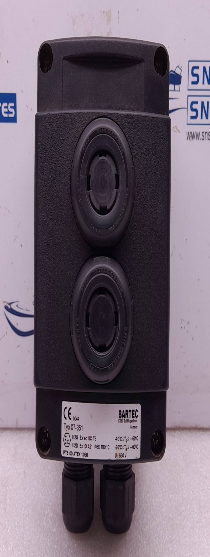 BARTEC 07-351 ComEx Control Station Type: 07-3512-30 Ui 690V