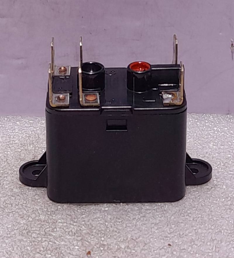 Tyco Electric HN61KK324B Pilot Duty Relay 9400Y03Q228 Coil 24VAC 50/60Hz