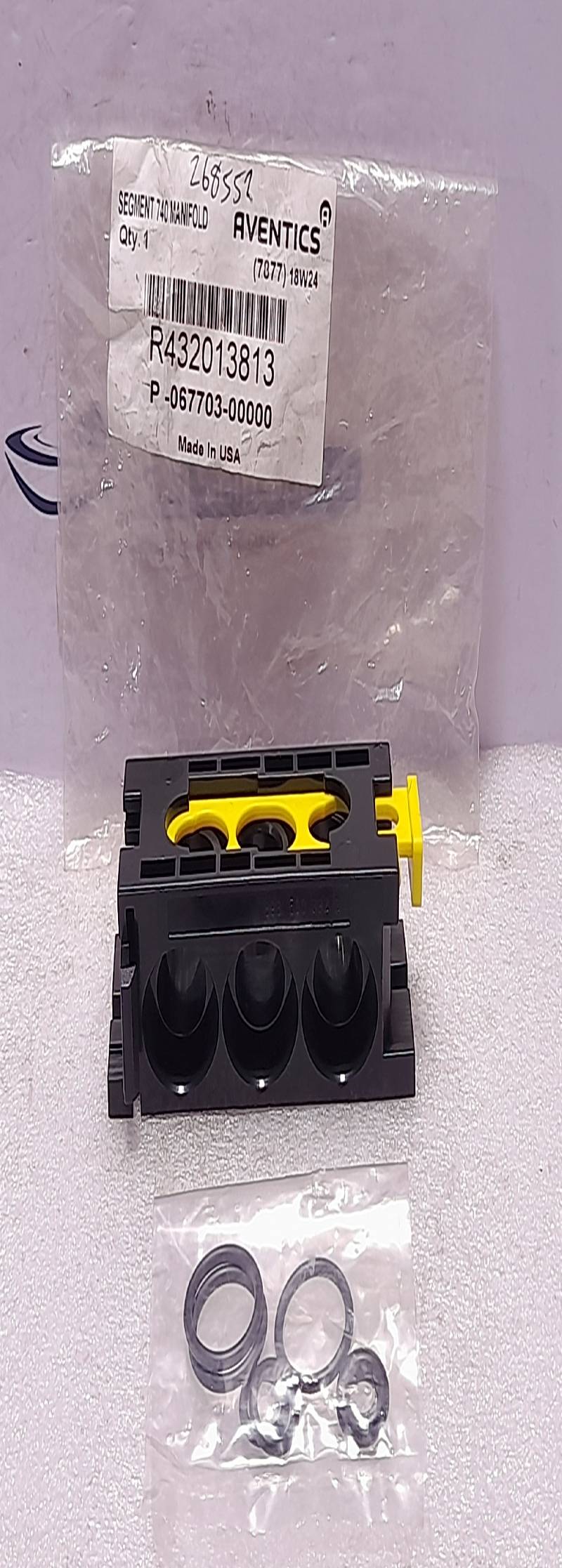 Aventics R432013813 Manifold Valve Segment 740 Manifold P-067703-000000