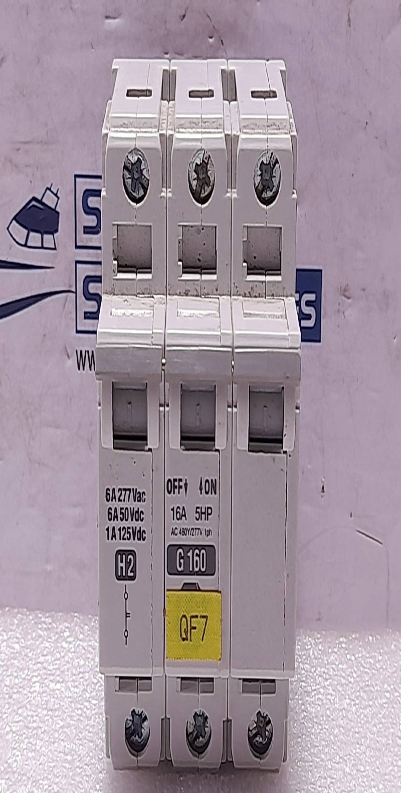 Allen Bradley 1492-CB3, 1492-CB2, Triple Circuit Breaker 4PCs In Lot