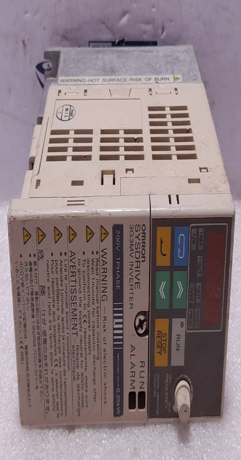 Omron 3G3MV-AB004 Frequency Inverter 200V 1Phase AC 200-240 50/60Hz 3G3MV  Input: AC1PH 200-240V 50/60Hz 7.4A HW2.0  Output: AC3PH 0-240V 0-400Hz 3A 1.1kVA Made In China