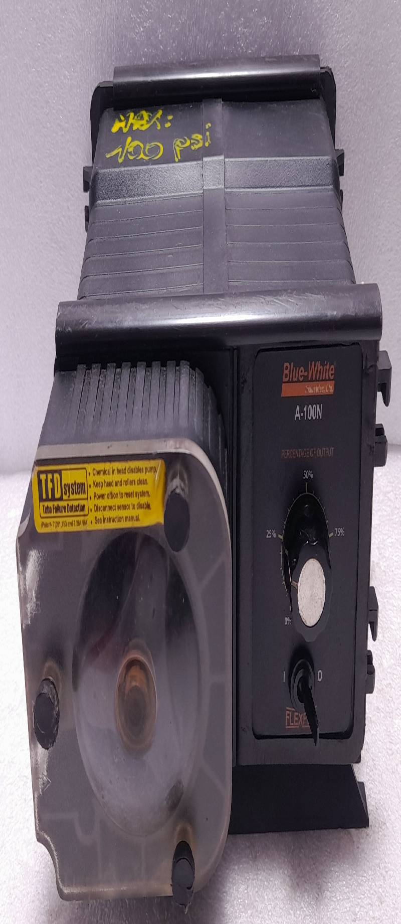 Blue-White FLEXFLO A1N22A-4T Peristaltic Metering Pump 230V/60Hz-45W