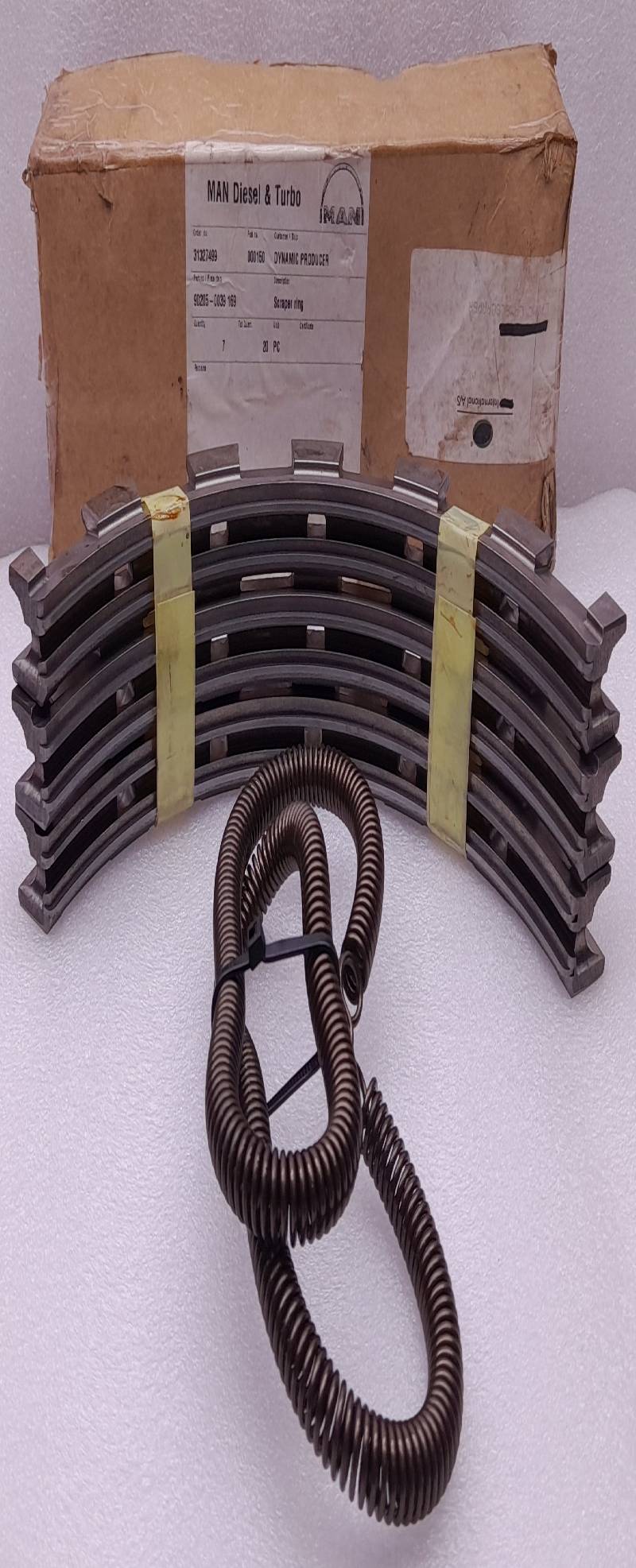 MAN DIESEL & TURBO 90205-0039 169 Scraper Ring