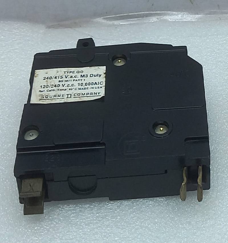 Square D QO1520 Single Pole Circuit Breaker Type: QO M3 Duty