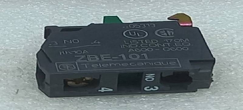 Telemecanique ZBE-101 Contact Block A600-Q600 AC 15 240V 3A 4PCs In Lot