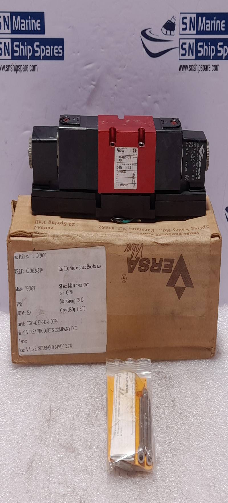 Versa CGG-4332-043-P-D024 Four Way Solenoid Valve 0556 07.9-00 Coil 24VDC 2.9W