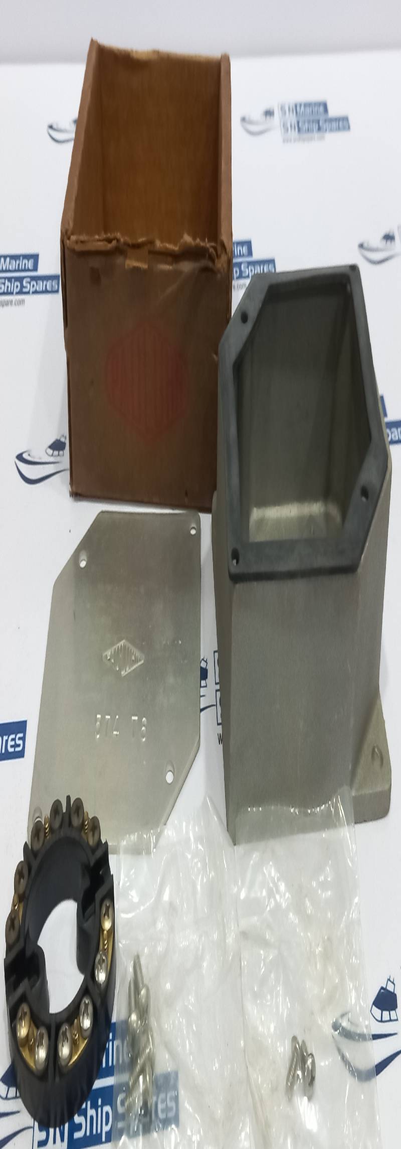 Pauluhn BO-574AT6 Rectangular Marine Junction Box