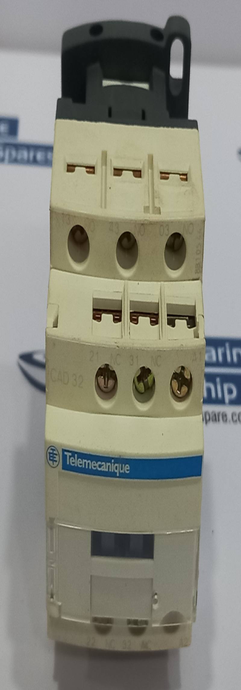 Telemecanique CAD32F7 Control Relay 110V 50/60Hz Square D