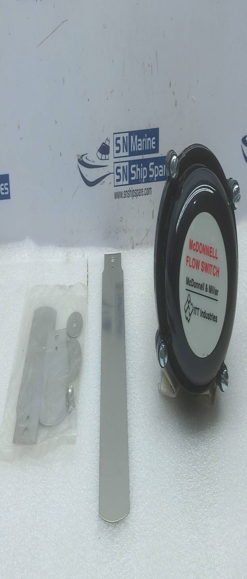 ITT McDonnell & Miller FS8-W Flow Switch 1NPT 120601