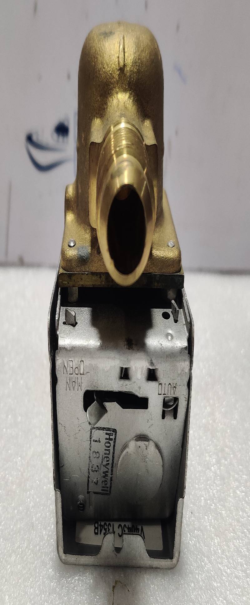 Honeywell V4043C 1354B Motorized Valve 3.5Cv 20Psi