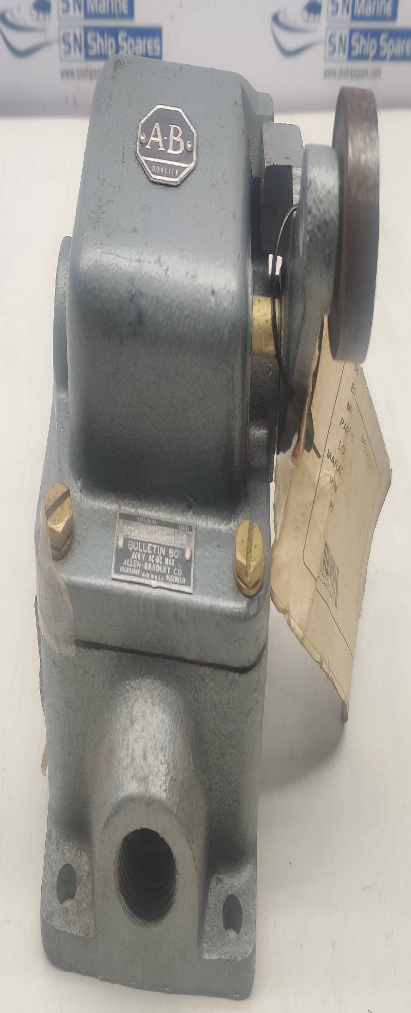 Allen Bradley 801-ASC1411 Roller Lever Limit Switch Bulletin 801 Ser A