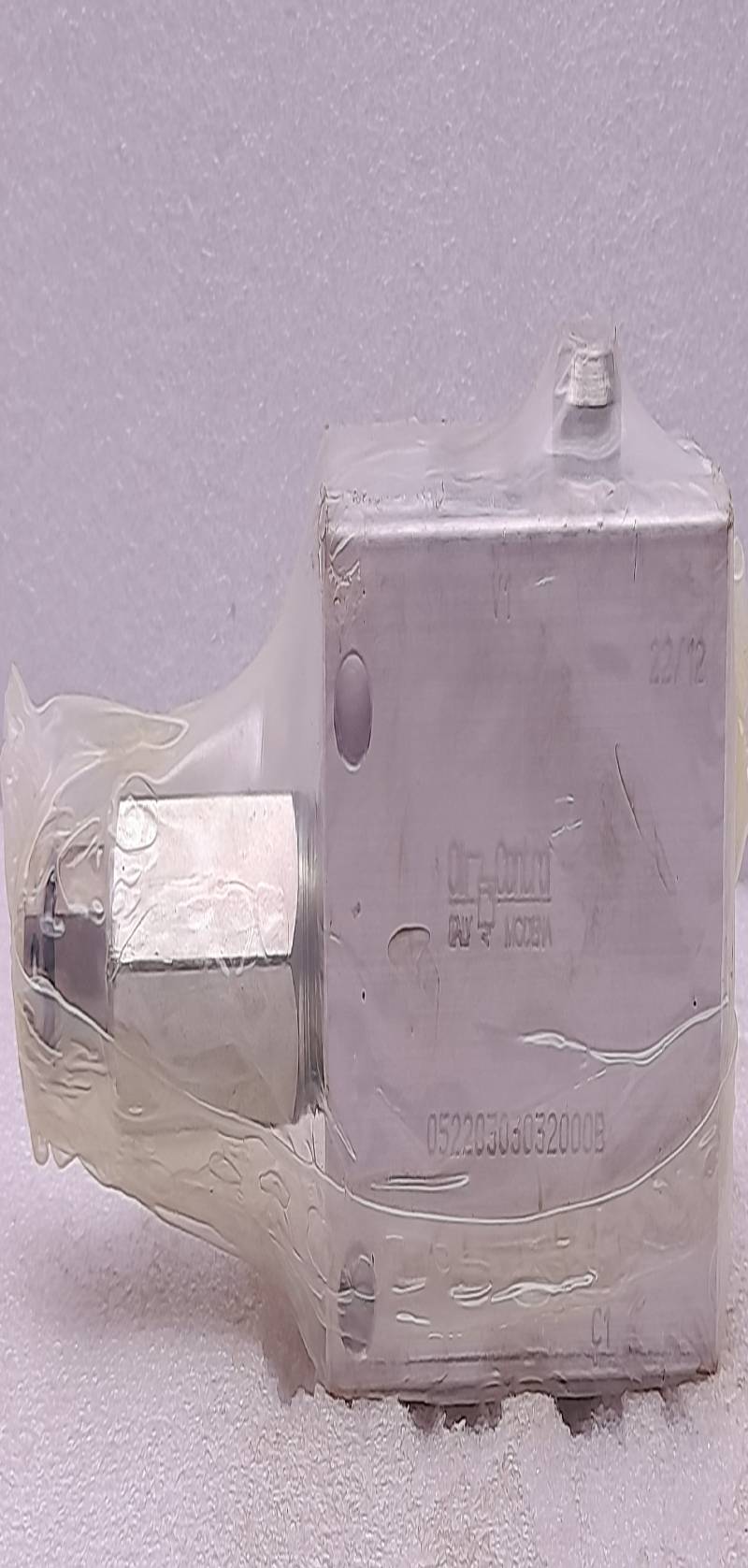 Oil Control 05220303032000B Sequence Valve For DDM-1000