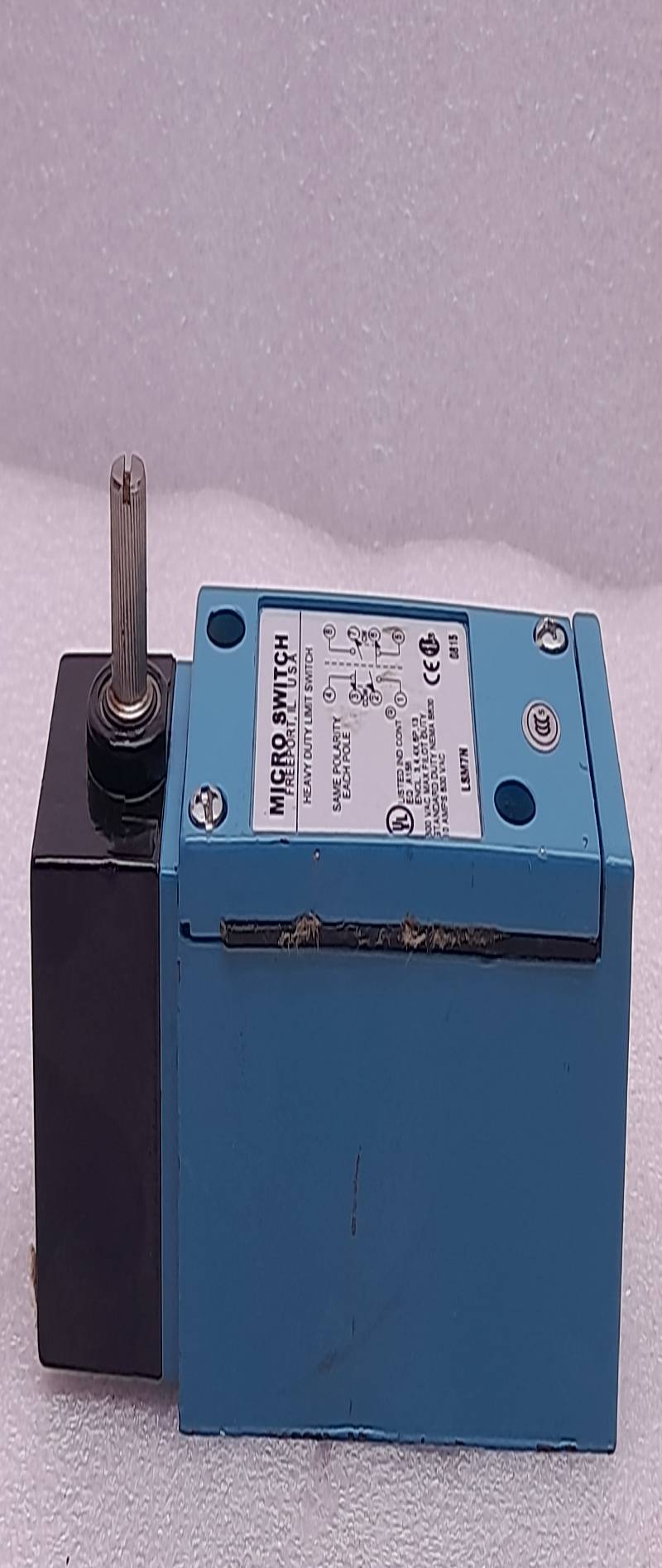 Micro Switch LSM7N Limit Switch  10Amps 600Vac  600Vac Max Pilot Duty