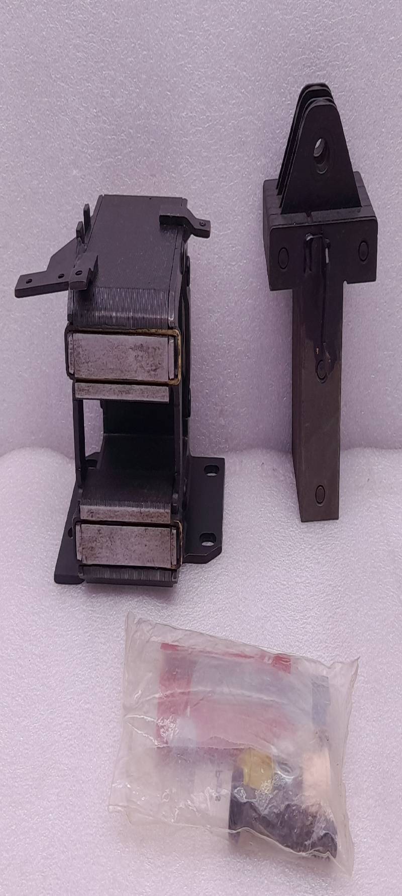 Stearns 5-12-5539-00 Solenoid Assy Less Coil  600Volts Ac 60Hz