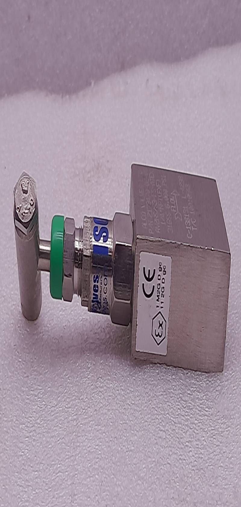 2173470-02-09 Valve  AV2NS/S3-FS-ATEX  ¼ Npt(FXF)  316SS 6000Psi