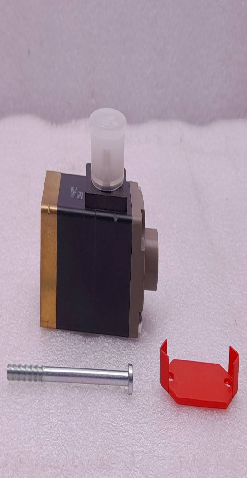 Burkert 00122766 Solenoid Valve  1089 0505 06  Flnsch Pn0-16Bar  24V  50Hz  8W  60Hz