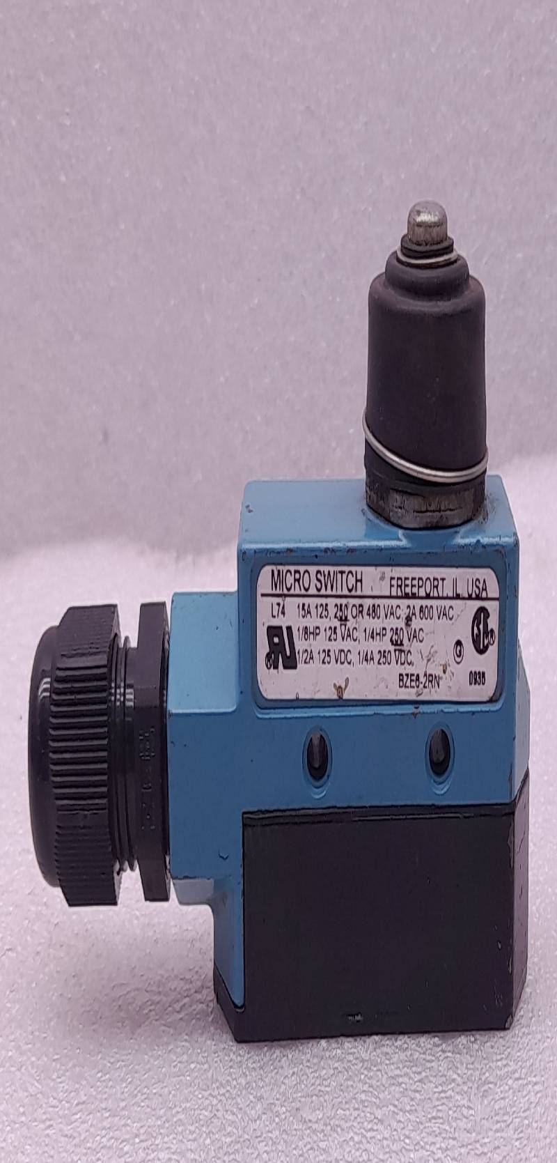 Micro Switch BZ6-2RN Limit Switch  15A 125 250 OR 480Vac 2A 600Vac
