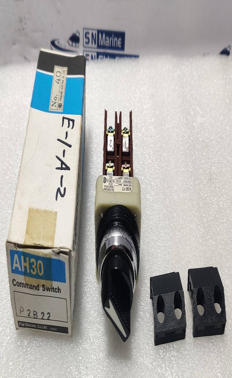 Fuji Electric AH30-P2 Command Selector Switch 250V6A AH30-P2B22 600VAC Max