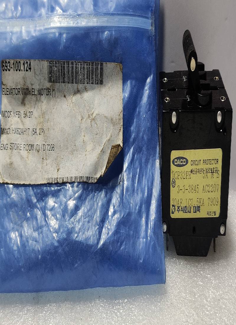 DACO DCP32PR Circuit Protector AC200V 30AF 1.5KA