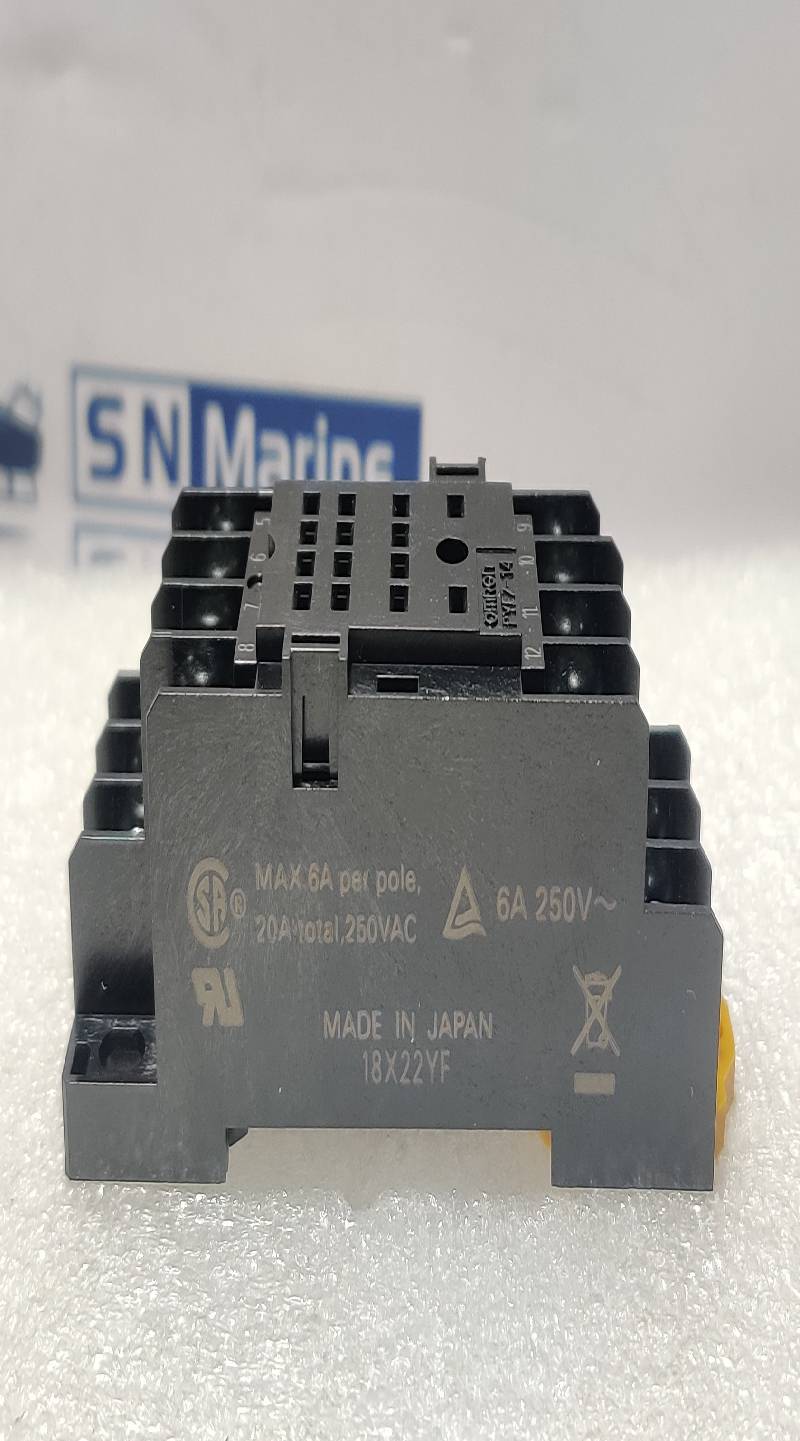 OMRON PYFZ-14 Surface Mount High-Center Socket 20a Total 250VAC 2PCs In Lot