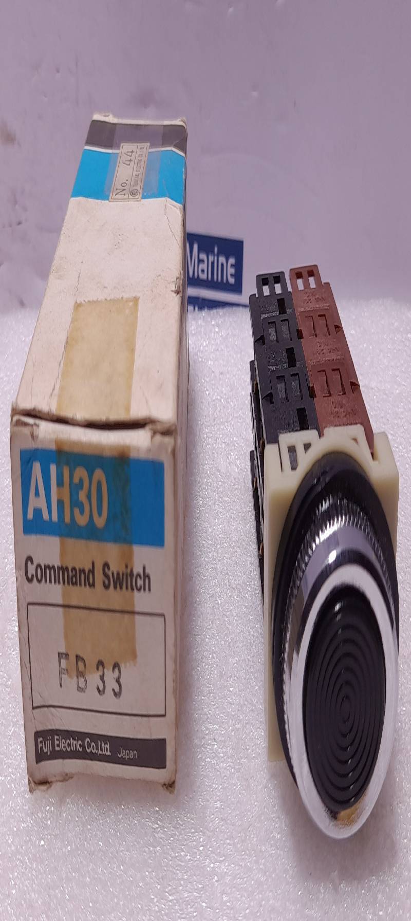 Fuji Electric AH30-L4-0160 Command Switch Lamp LR411/0160 600VAC Max