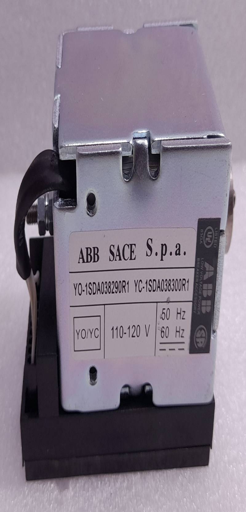 ABB SACE YO-1SDA038290R1 Low Voltage Power Breaker Assembly 110-120V 50/60Hz