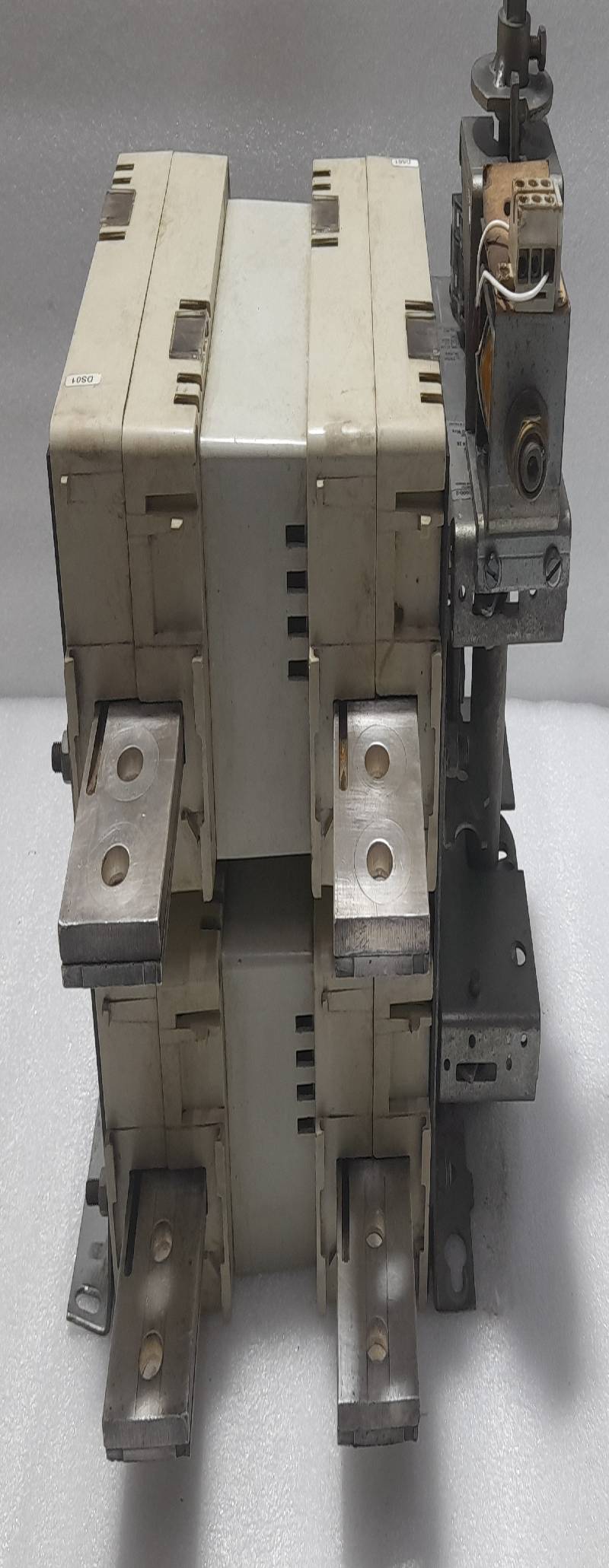 ABB OELT-NF1600-2 General Purpose Switch 480VAC 1600A Ith: 2500A 50..60Hz  Uimp: 8KV