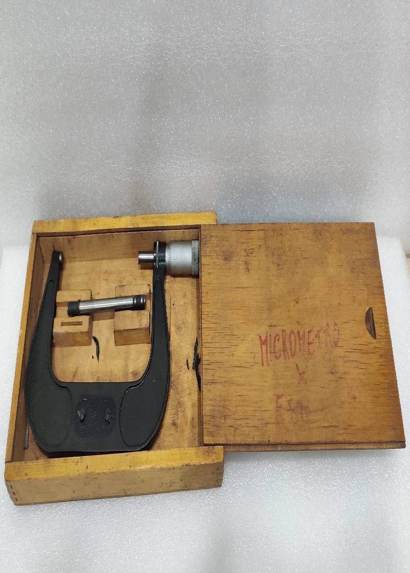 286722 Digit outside micromerter 