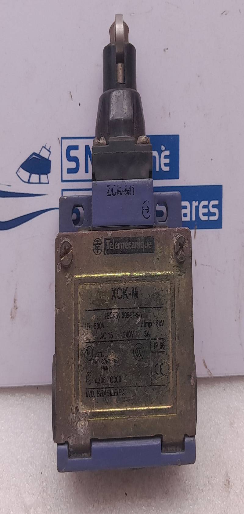 Telemecanique XCK-M Limit Switch AC15 240V 3A 