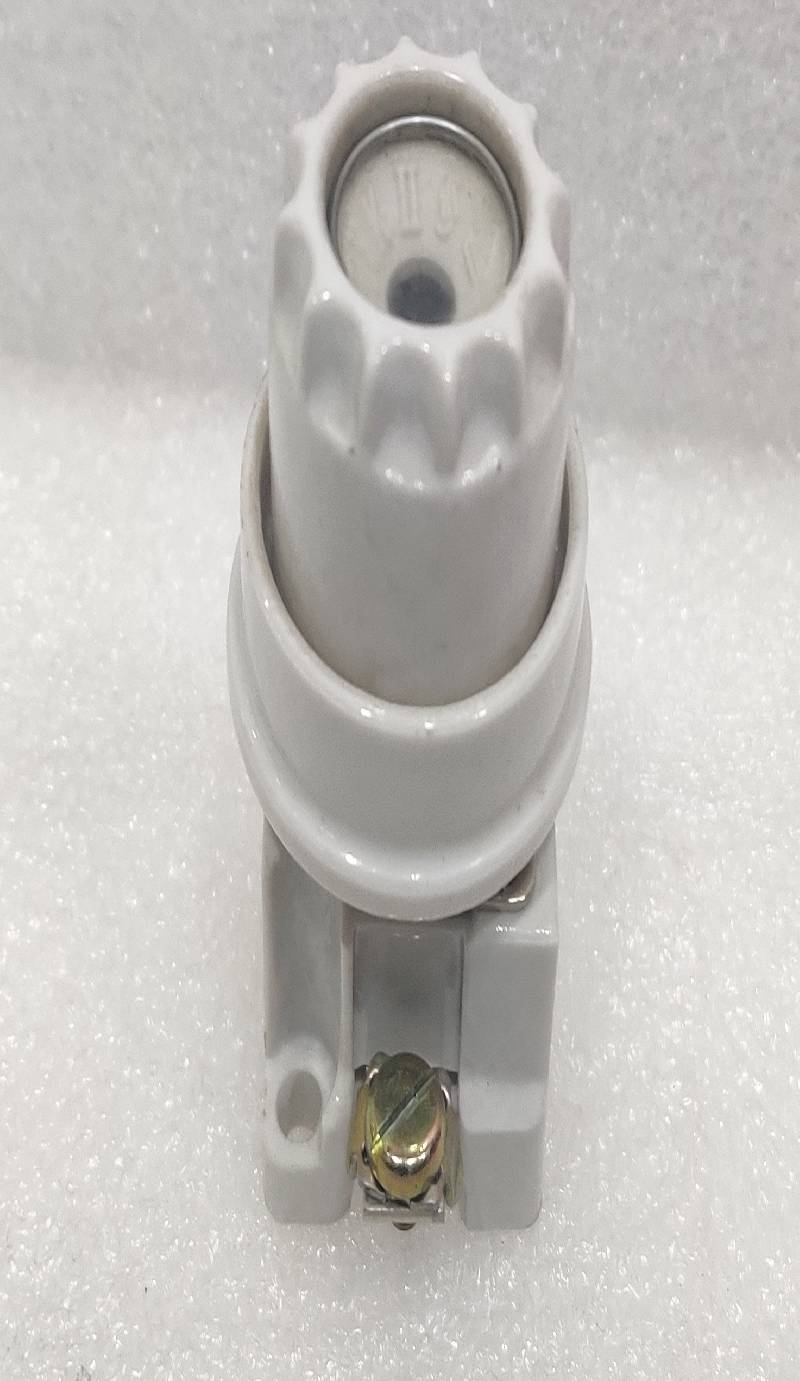 DIAZED/NEOZED ceramic fuse base