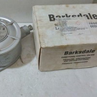 Barksdale B1X-M-48 Pressure Switch 325-4800PSI 2.24-33.1MPA 1/2 Conduit