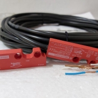 Schneider XCSDMC59010EX Short Magnetic Safety Switch Cable 10 M