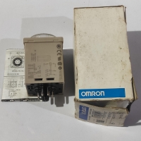 Omron H3CR-A8 Timer 1.2s to 300h