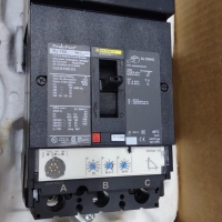 Square D HJA36150U31X Current Limiting Circuit Breaker 150A 3P