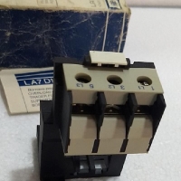 Telemecanique LA7 D2064 Contact Block Mounting Adapter
