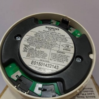Siemens FP-11 Smoke / Heat Detector 500-095112 / E01501432143 / FP11