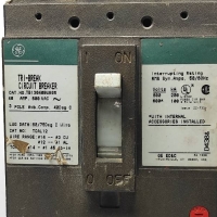 General Electric TB13040BWE05 Tri-Break Circuit Breaker
