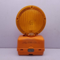 HSP Highway Safety Products 1000 Amber Barricade Light I000