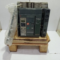 Schneider Electric Masterpact NT16 H2 Circuit Breaker 338857 Drawout NS-NT06-16 Door Frame
